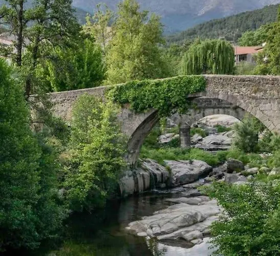 Piso Centro Arenas: Mira Gredos * 아레나스 데 산 페드로